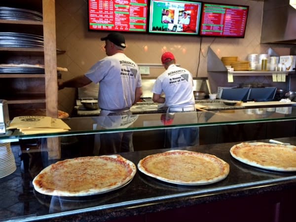 Romano’s Pizza – Our Search for Houston’s Best Restaurants for Kids